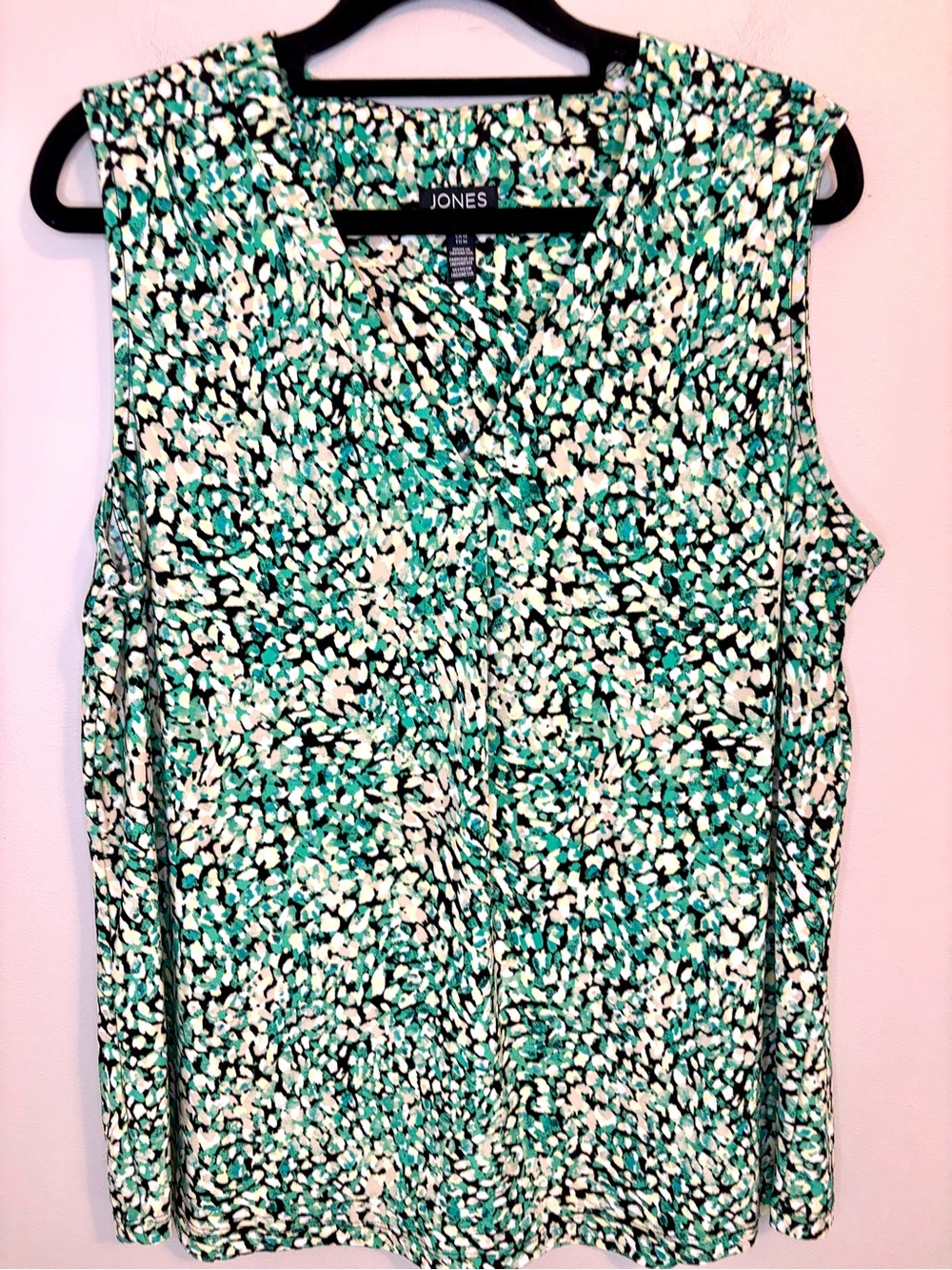 Jones New York Green Abstract Print Sleeveless Blouse Medium